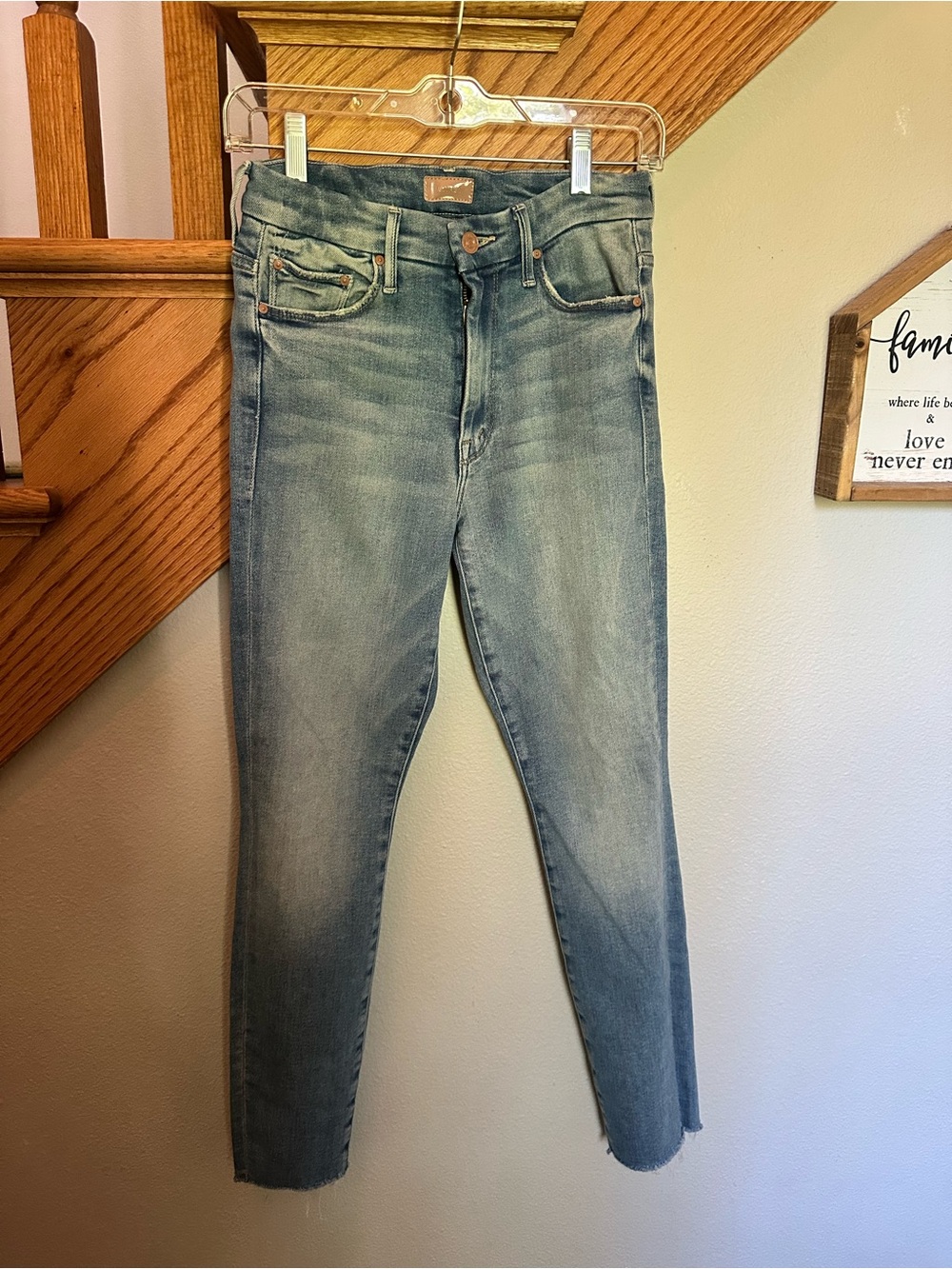 MOTHER High Waisted Looker Ankle Fray Skinny Jeans